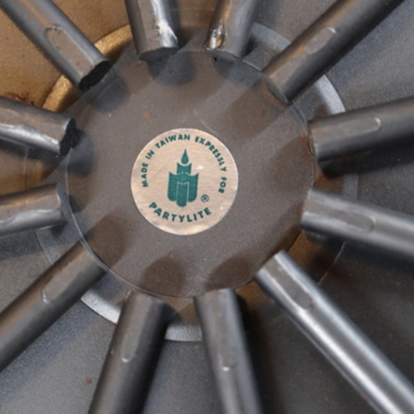 PartyLite Cordova Bronze Metal Scroll Footed Candle Holder up to 6.75" Wide - Picture 4 of 7